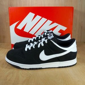 NEW Nike Dunk Low Black White